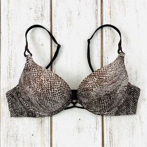 34A Victoria’s Secret Miraculous Plunge Push Up Bra